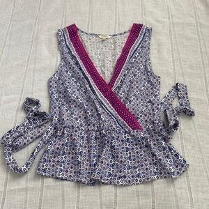 Max Studio sleeveless top in deep blue and magenta.